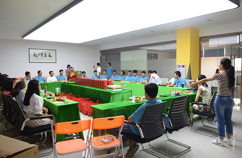 情暖中秋，愛在銳天！—2018銳天中秋節(jié)感恩活動(dòng)