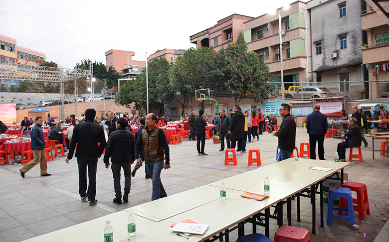 銳天參與上屯第五屆老人節(jié)活動